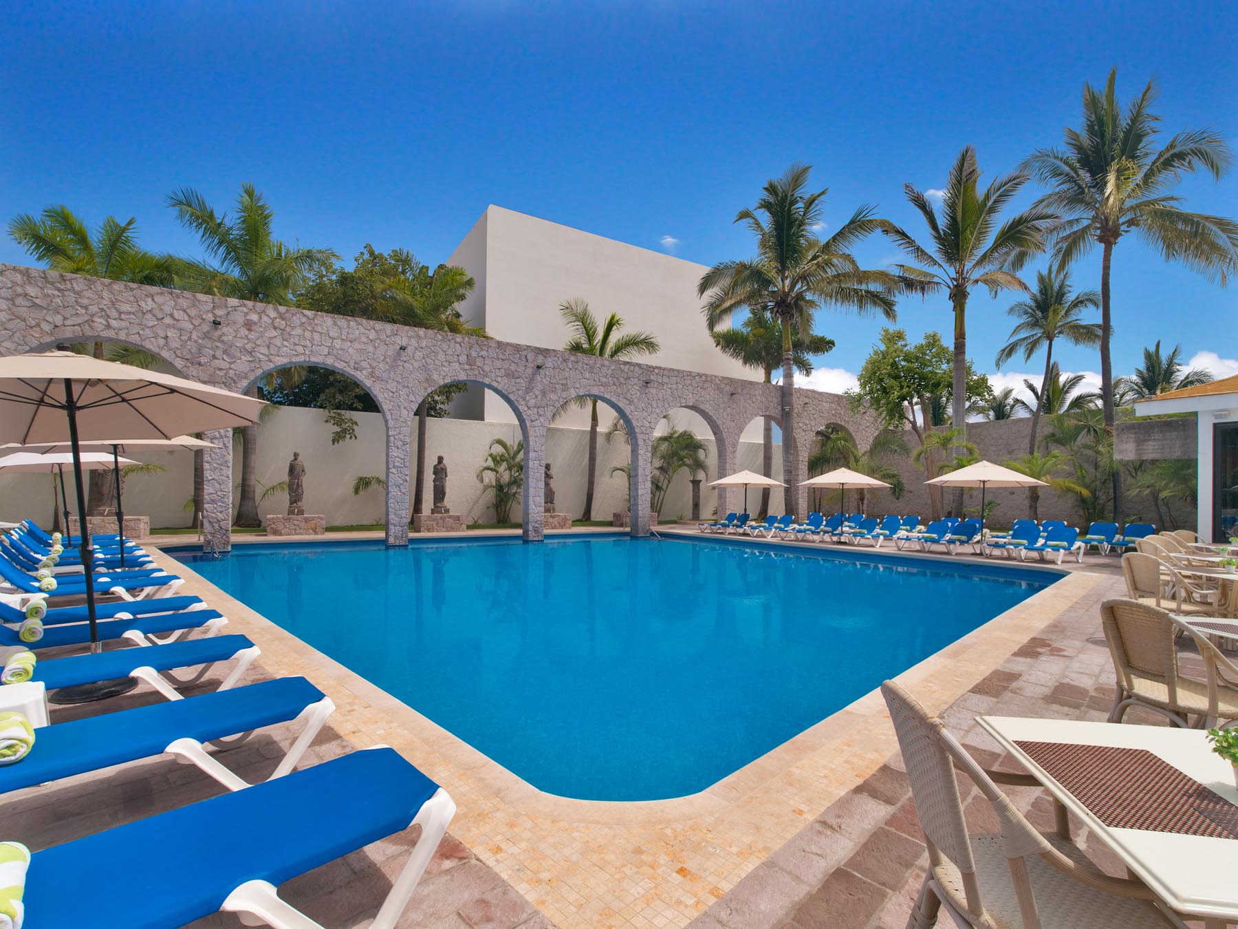 All-inclusive Resort in Mazatlán | El Cid Granada Hotel